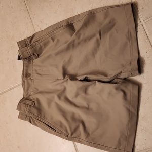 Under Armour boys golf shorts. Size S.